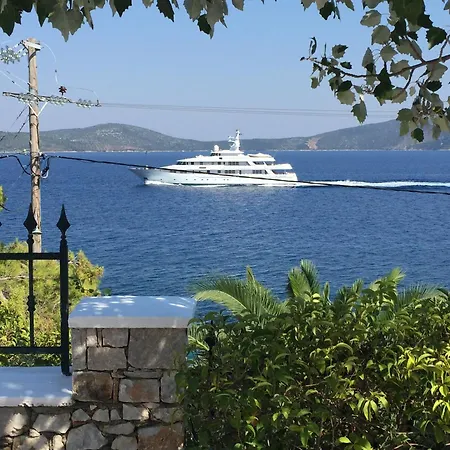 Alonissos For 6 People Vila *